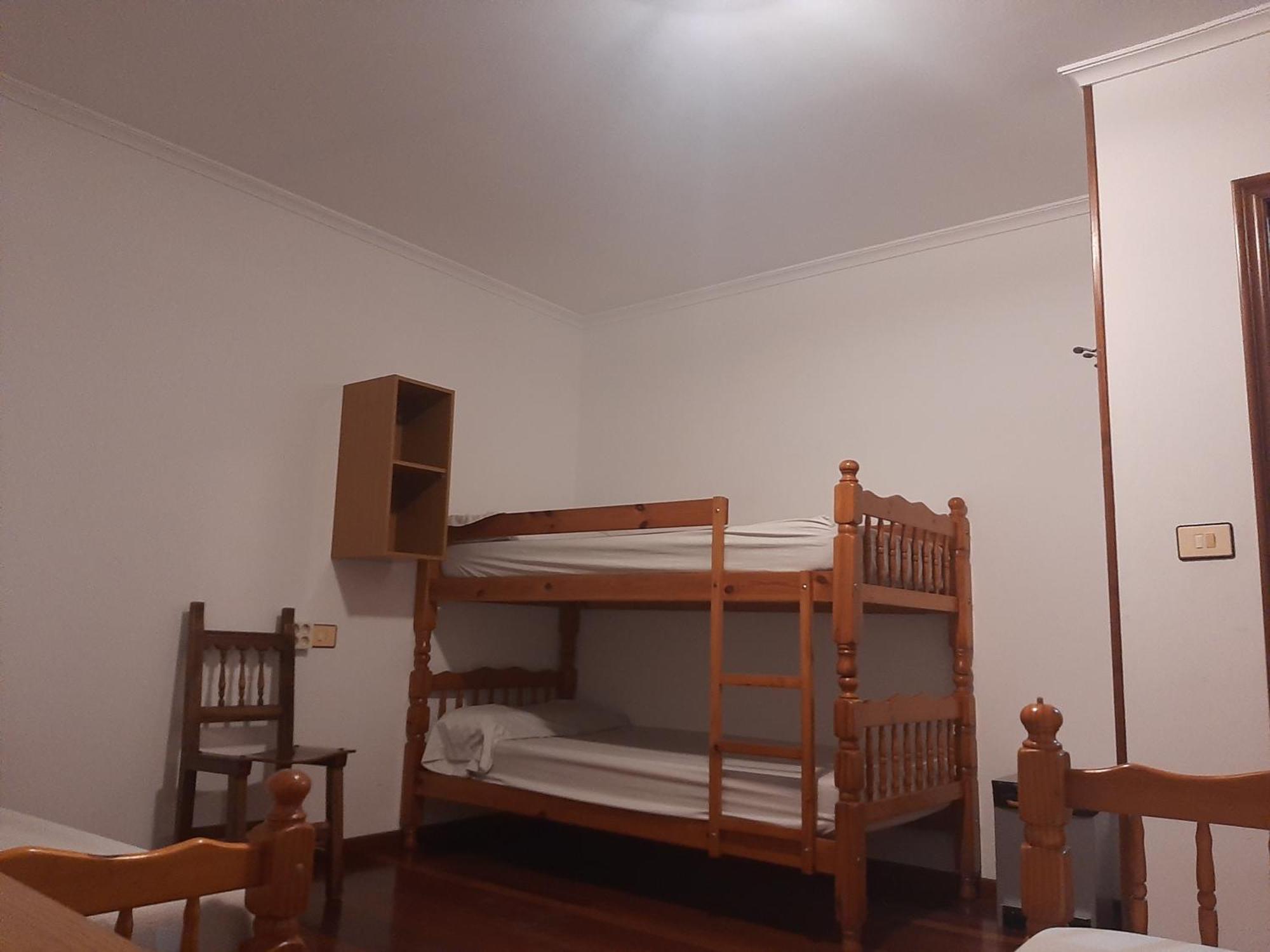 Albergue Berce Do Camino Триакастела Екстериор снимка